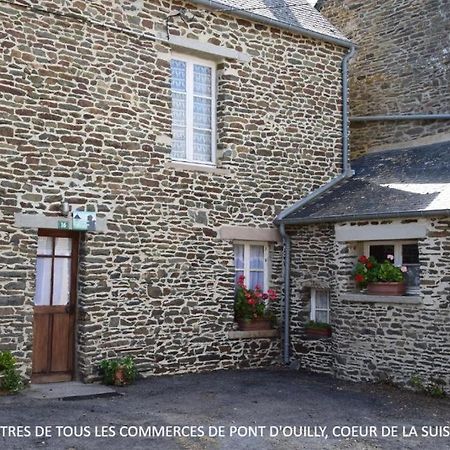 Les Miquelots Bed & Breakfast Pont-d'Ouilly Екстериор снимка