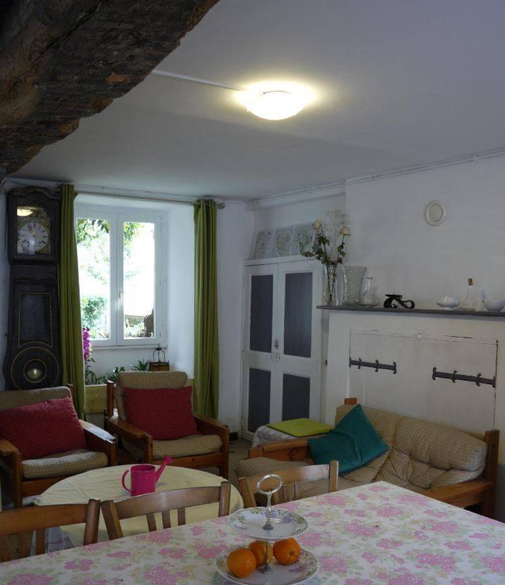Les Miquelots Bed & Breakfast Pont-d'Ouilly Екстериор снимка